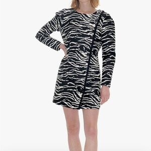 NWT. BAUM UND PFERDGARTEN Women's Amelie Dress